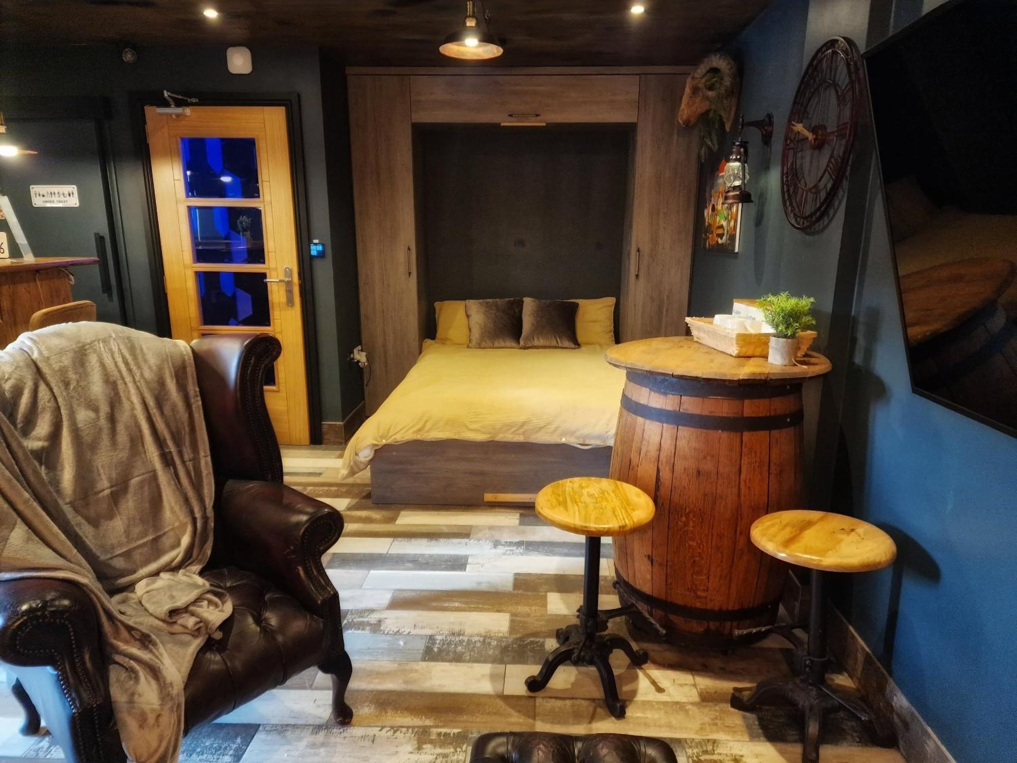The Pub - Unique & Authentic Experience - Free Parking!, 5 Minutes From Airbus And The Mall Cribbs Bristol Exterior photo